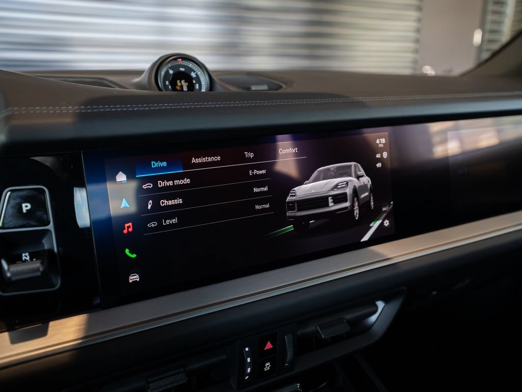 New 2026 Porsche Cayenne S AWD/4WD image 18