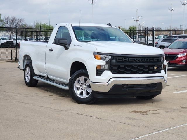 Used 2025 Chevrolet Silverado 1500 W/T image 2