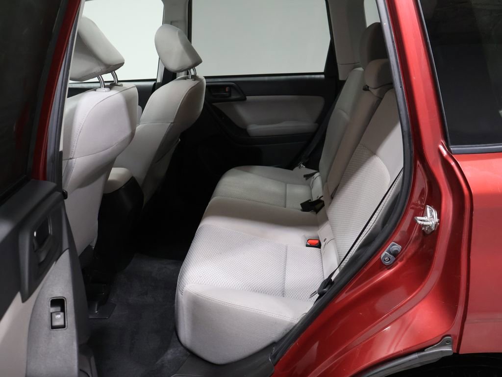 Used 2015 Subaru Forester 2.5i Premium image 18