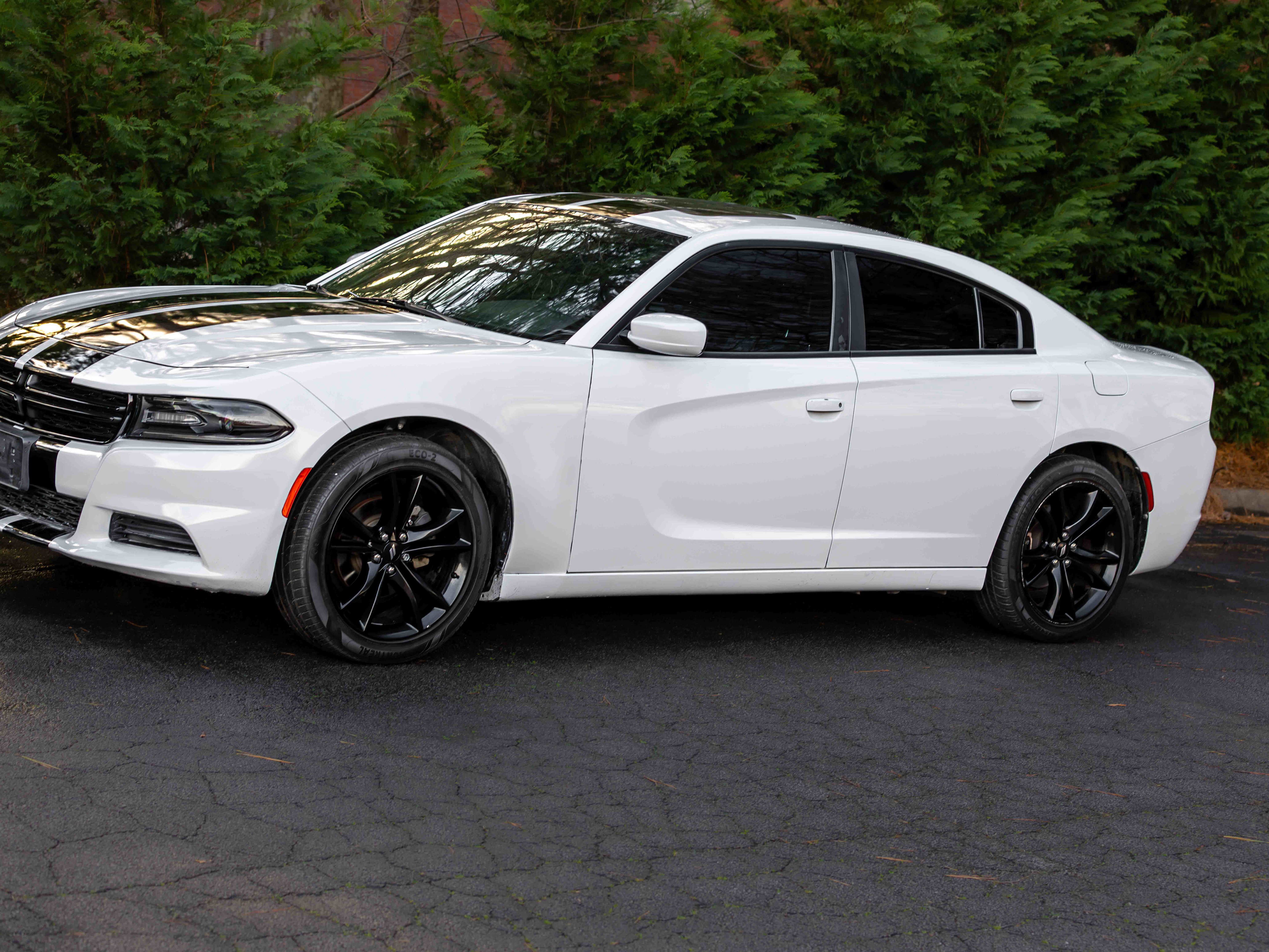 Used 2019 Dodge Charger SXT w/ Leather Interior Group image 56