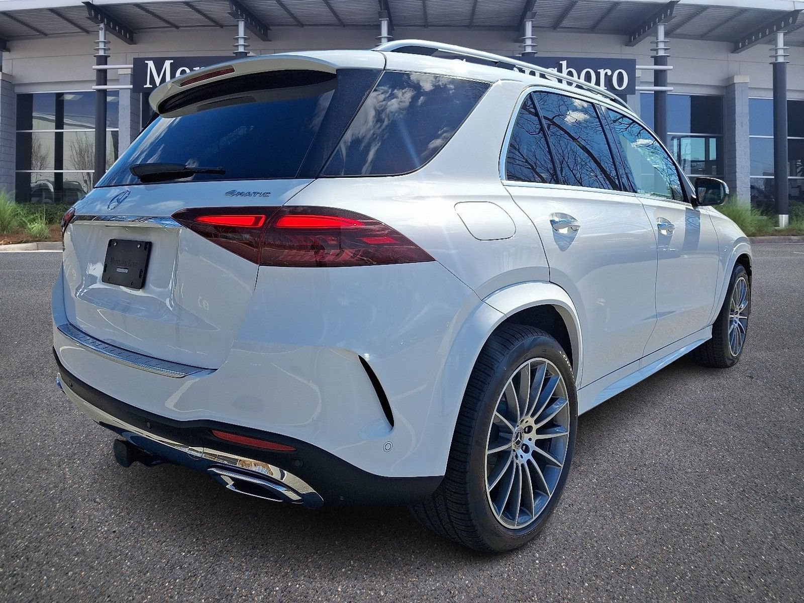 New 2026 Mercedes-Benz GLE 450 4MATIC image 3
