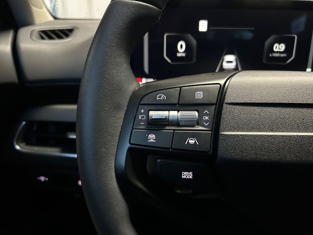 Used 2025 Kia K4 EX image 17