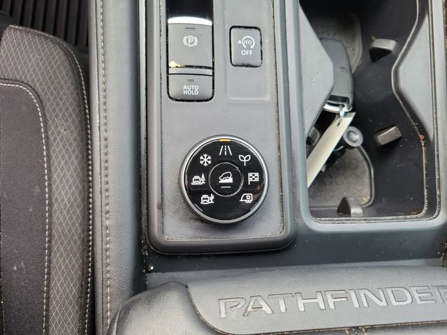 Used 2024 Nissan Pathfinder S AWD/4WD image 25