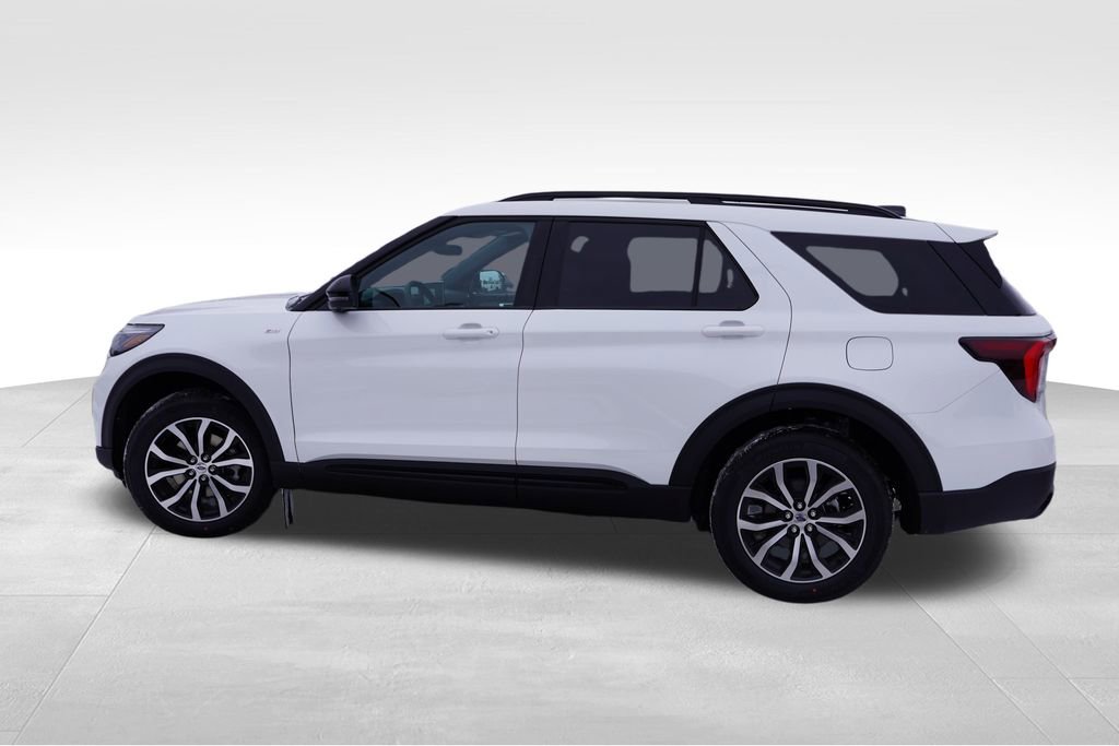 New 2026 Ford Explorer ST-Line image 6