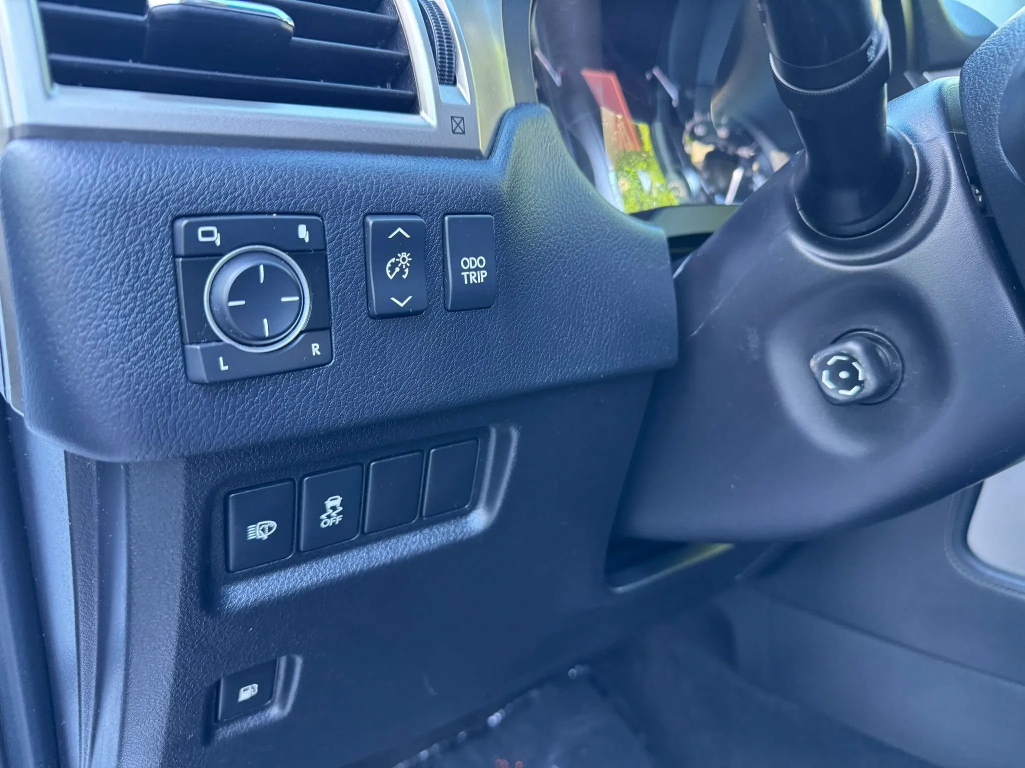 Used 2016 Lexus GX 460 w/ Premium Package AWD/4WD image 28