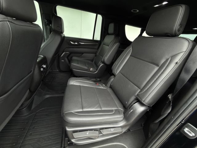 Certified 2022 GMC Yukon XL Denali AWD/4WD image 32
