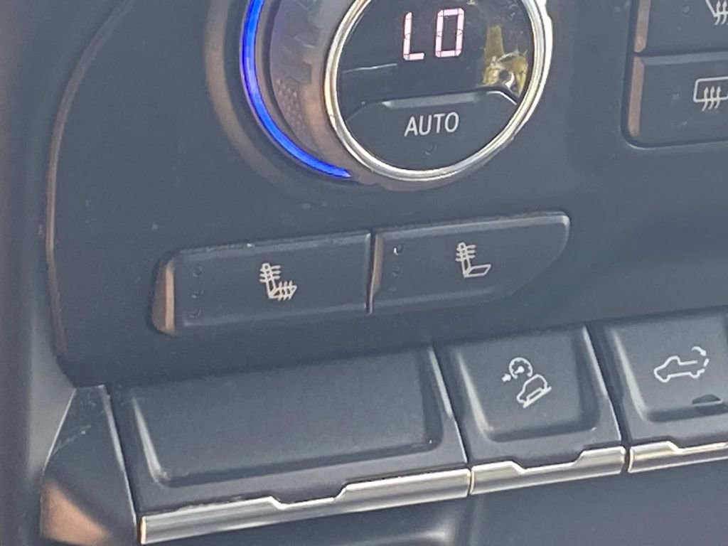 Used 2021 Chevrolet Silverado 1500 LT Trail Boss w/ Bed Protection Package image 21