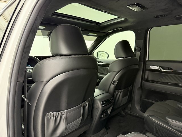 Used 2024 Hyundai Palisade Calligraphy image 29