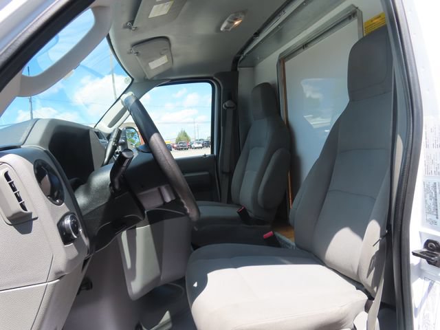 Used 2024 Ford E-450 and Econoline 450 Super Duty RWD image 18