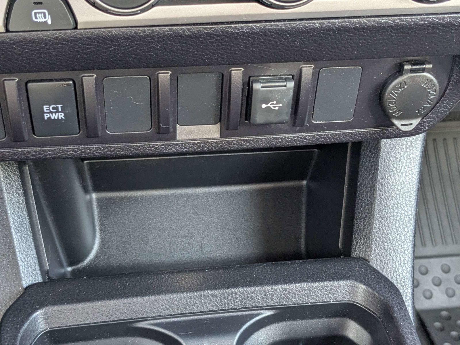 Used 2022 Toyota Tacoma SR AWD/4WD image 24