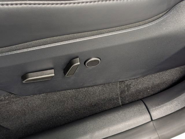 Used 2024 Tesla Model Y Performance AWD/4WD image 12