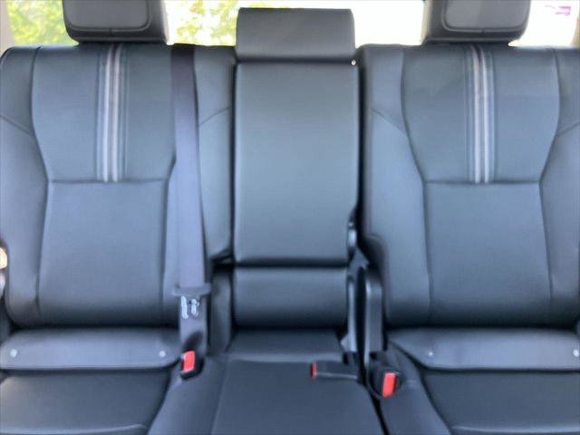 Certified 2025 Toyota 4Runner Limited AWD/4WD image 36