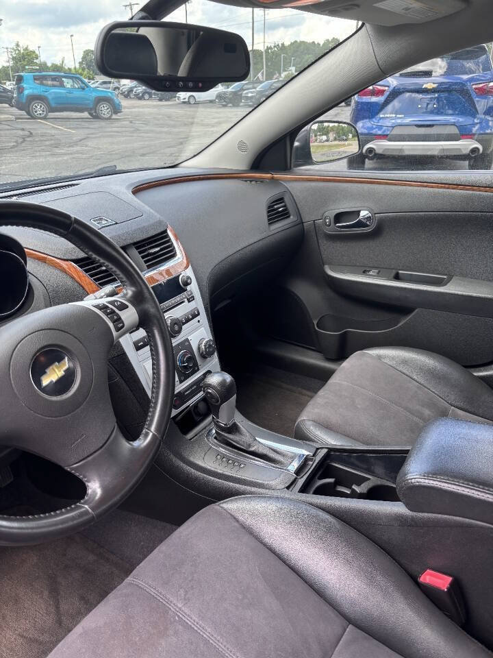 Used 2011 Chevrolet Malibu LT w/ HFV6 Engine Package FWD image 4