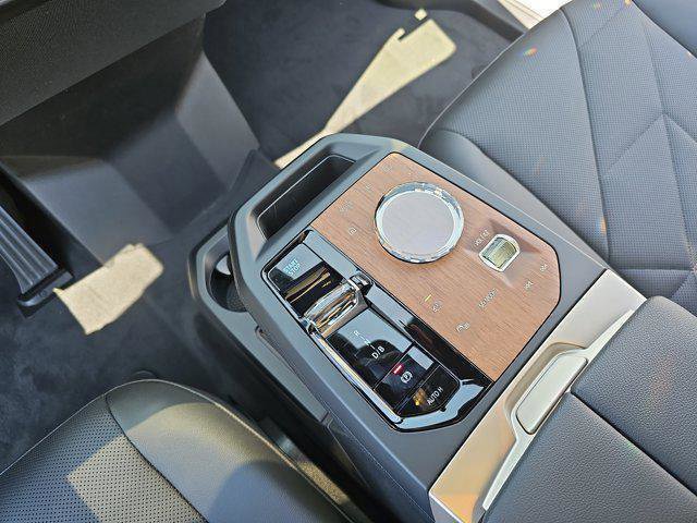 New 2026 BMW iX xDrive60 w/ Executive Package image 26