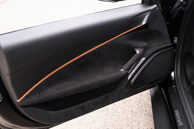 Used 2025 Ferrari Roma Spider image 29