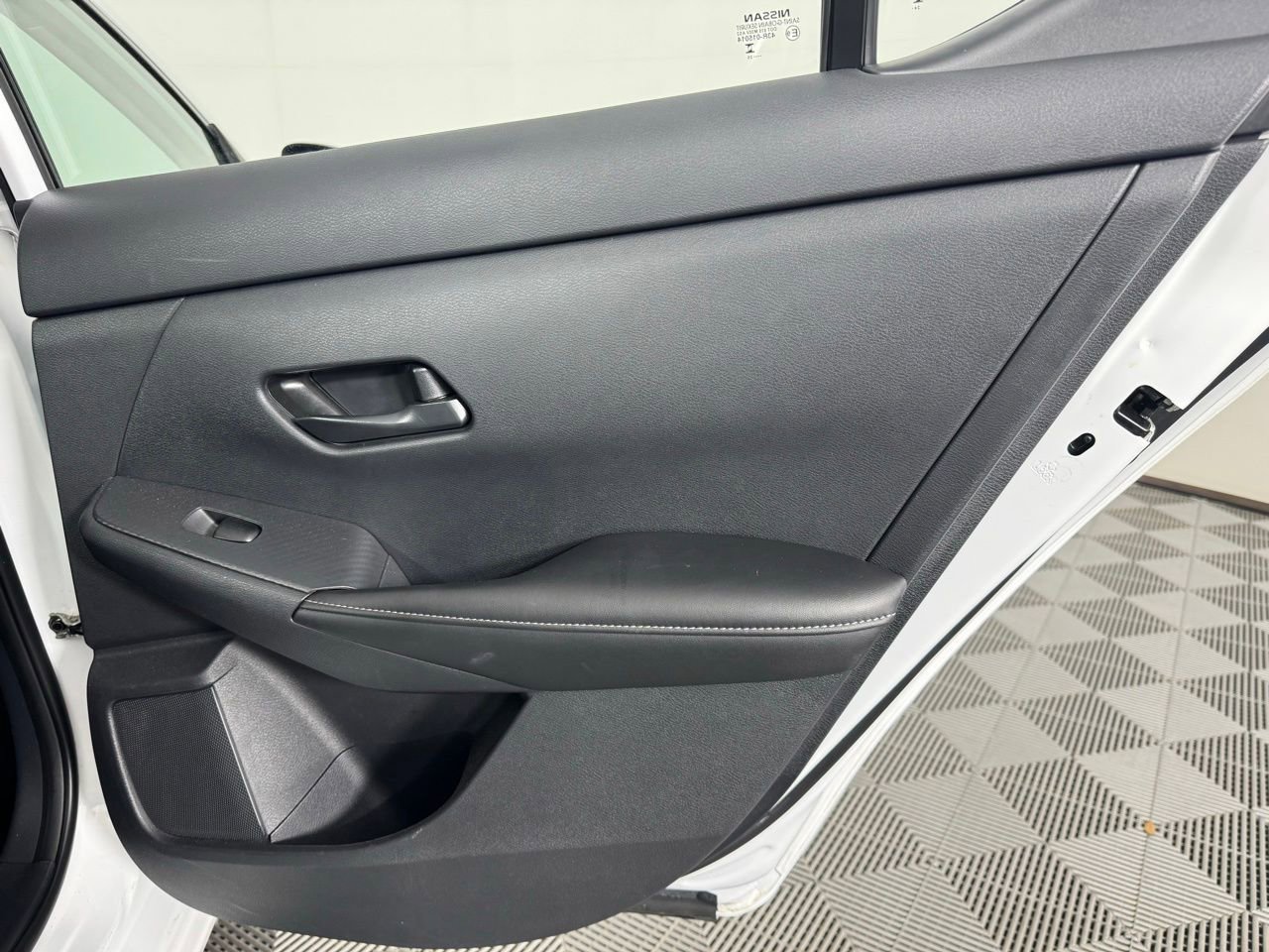 Used 2025 Nissan Sentra SV FWD image 33