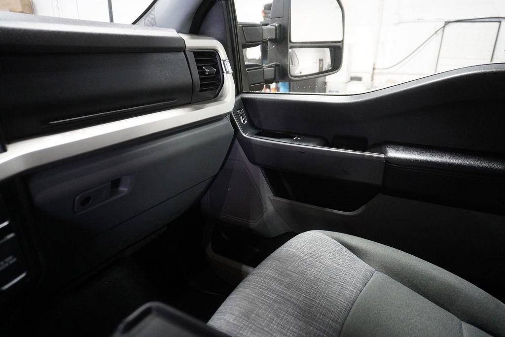 Used 2023 Ford F250 XLT image 27