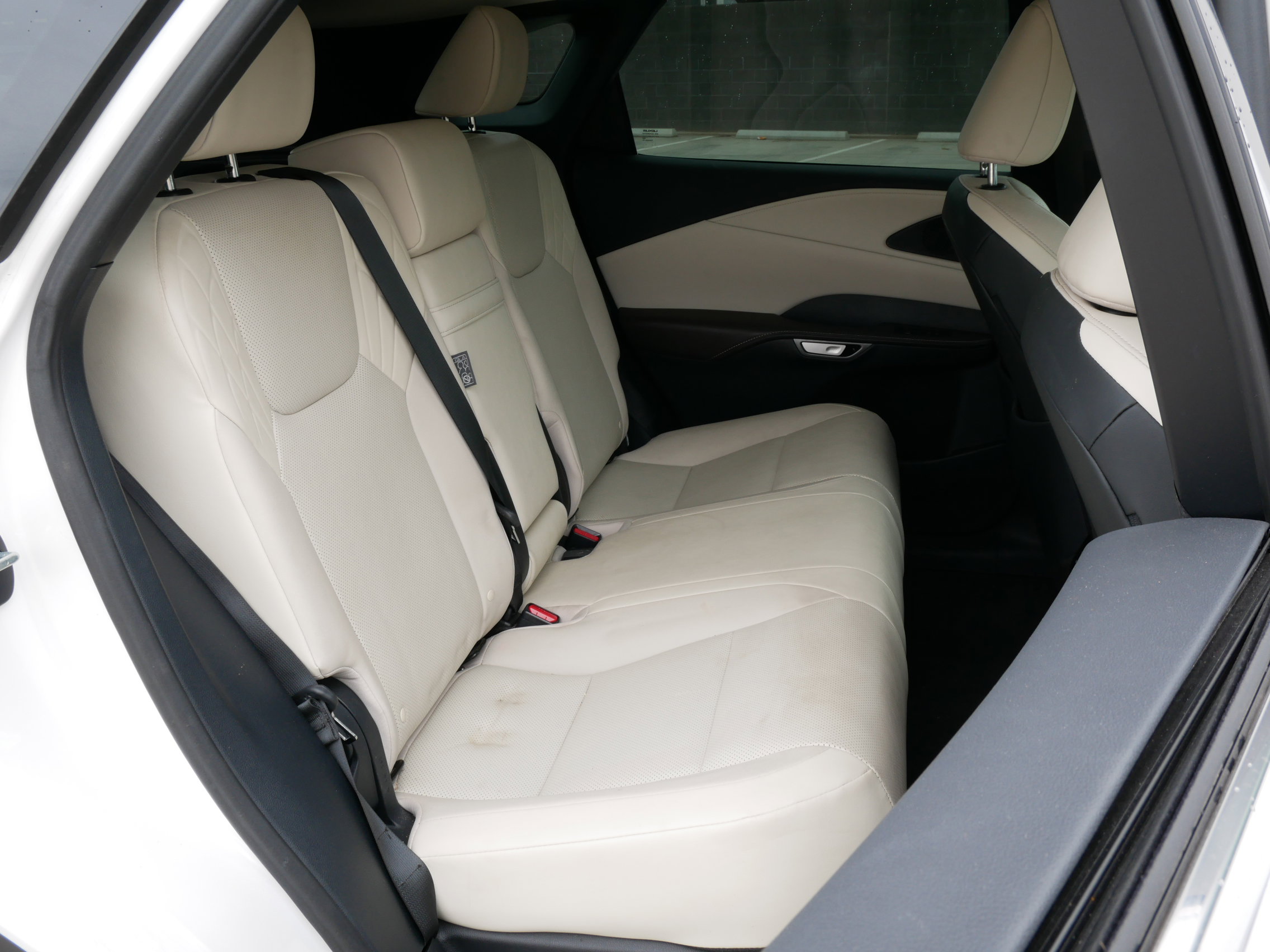 Used 2024 Lexus RX 350 FWD image 3