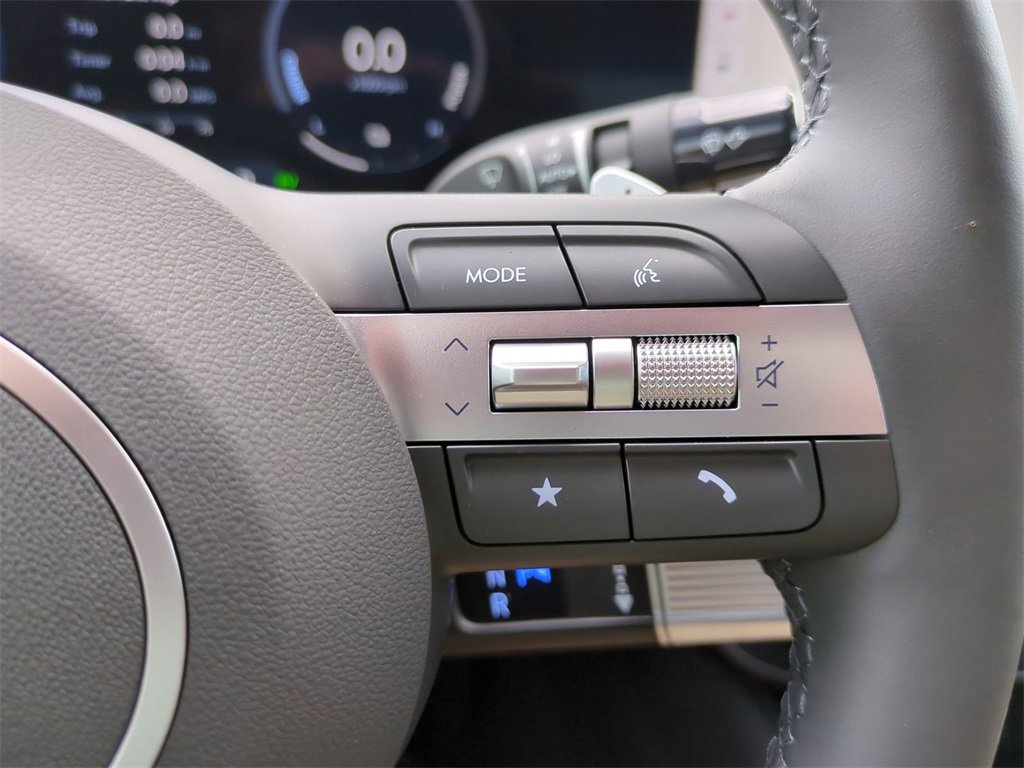 New 2025 Hyundai Sonata Limited image 27