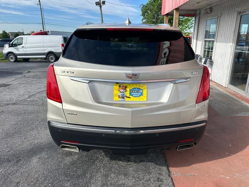 Used 2017 Cadillac XT5 Premium Luxury w/ Driver Assist Package image 8