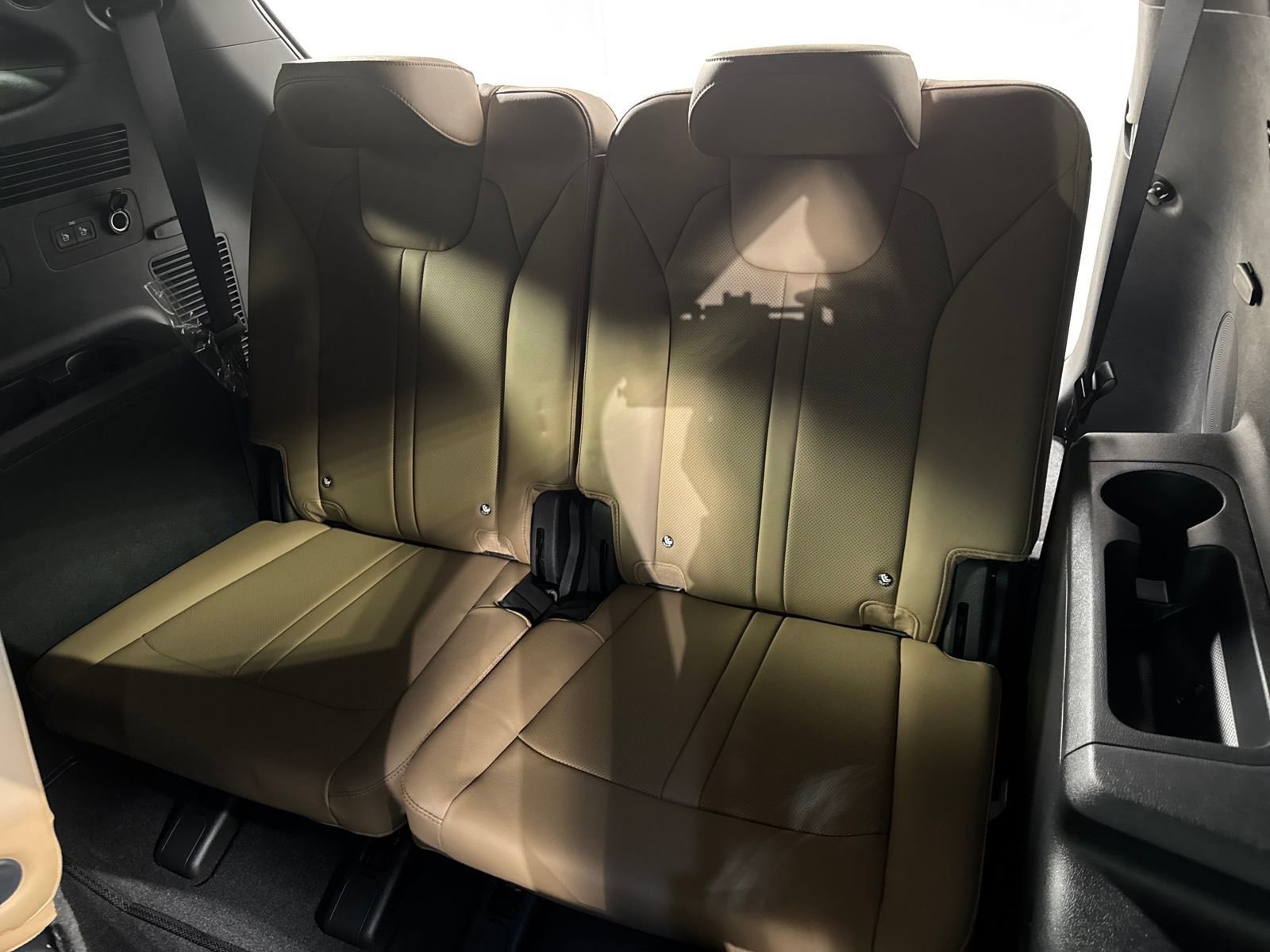 New 2026 Kia Sorento SX Prestige w/ Olive Brown Leather Package image 30