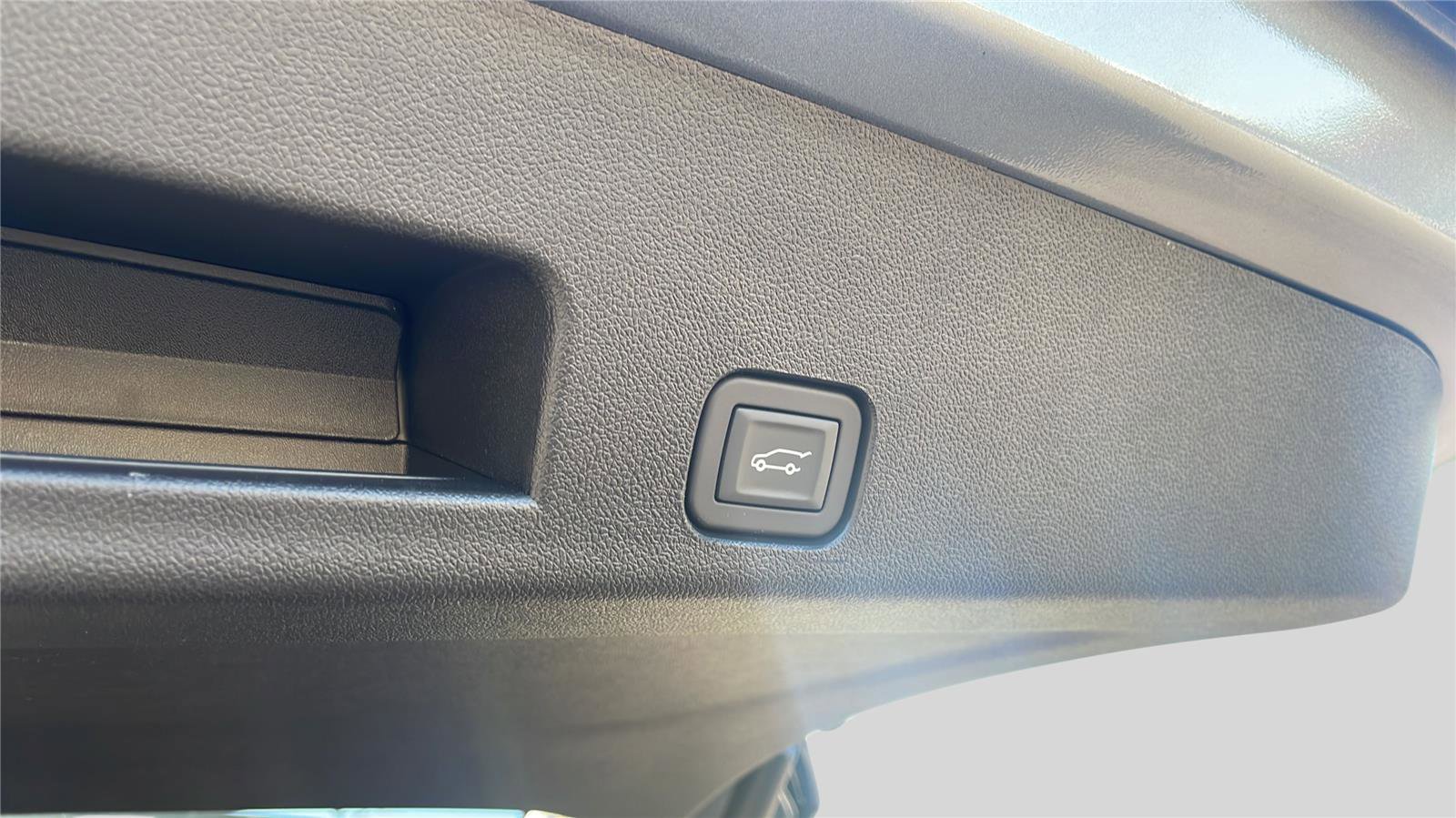 New 2026 Buick Enclave Sport Touring w/ Power Package image 12