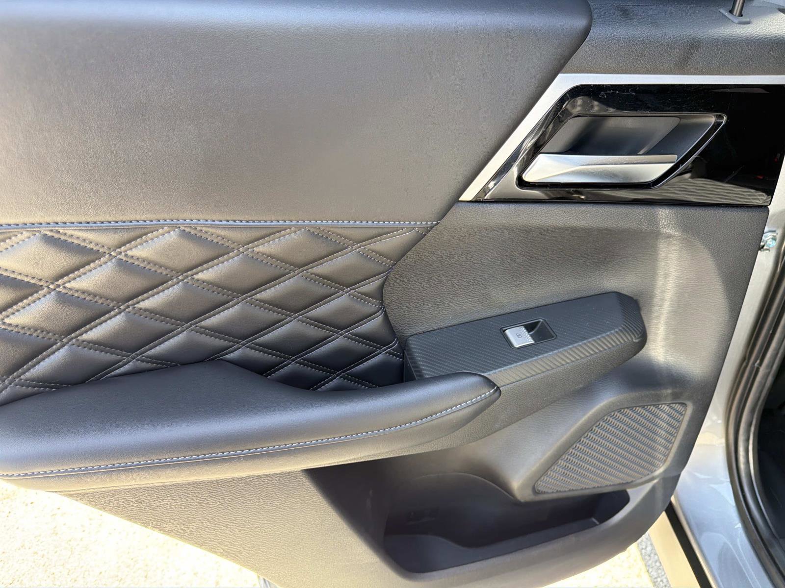 Used 2022 Mitsubishi Outlander SEL AWD/4WD image 9