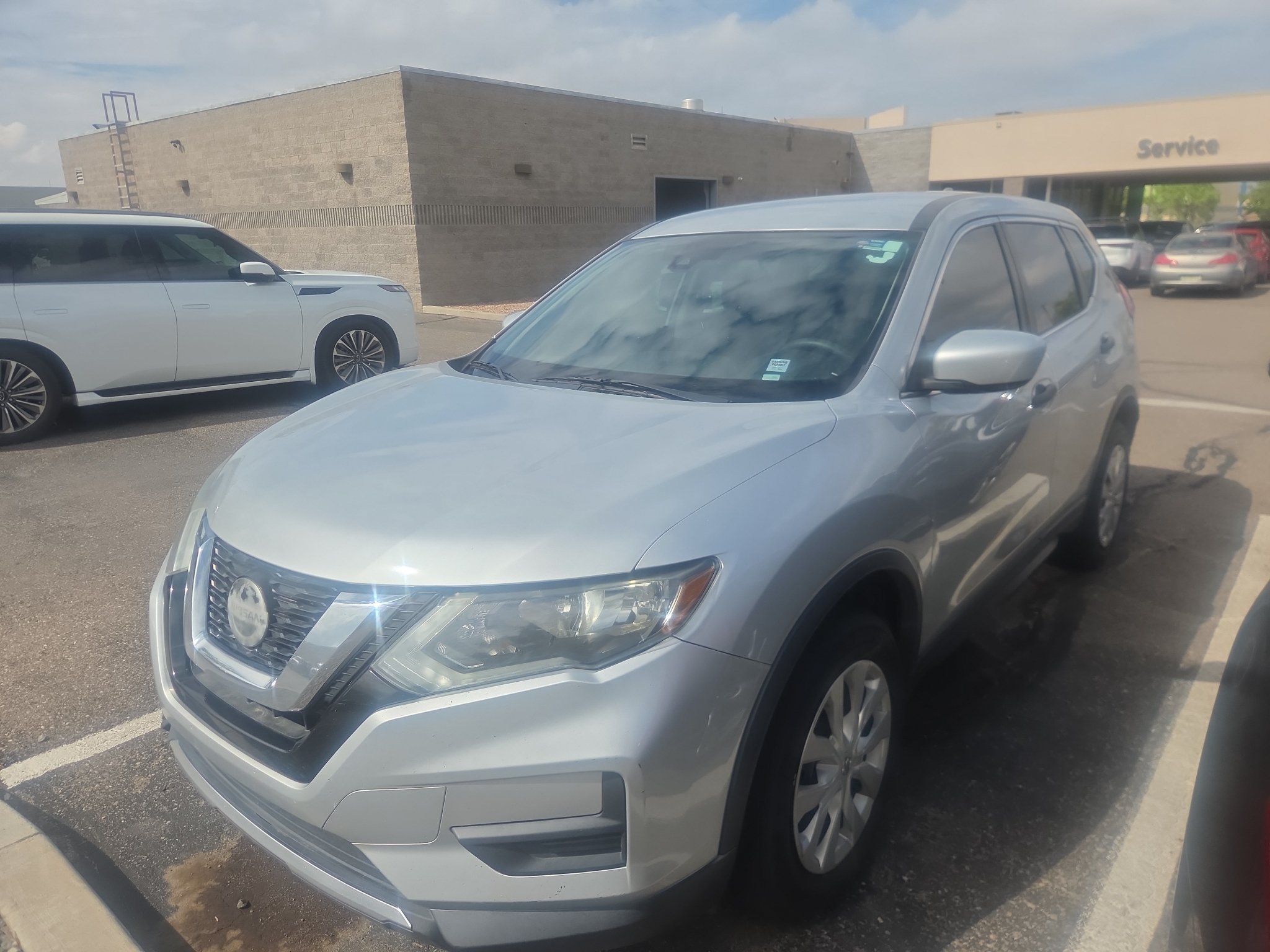 Used 2019 Nissan Rogue S AWD/4WD image 1