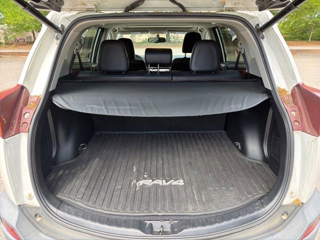 Used 2014 Toyota RAV4 Limited image 23