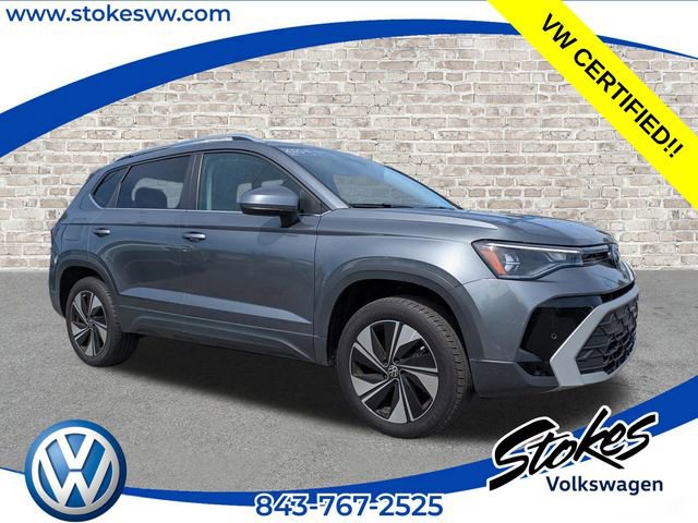 Certified 2025 Volkswagen Taos SE AWD/4WD image 1