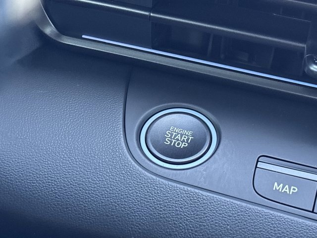 Used 2025 Hyundai Elantra N image 30