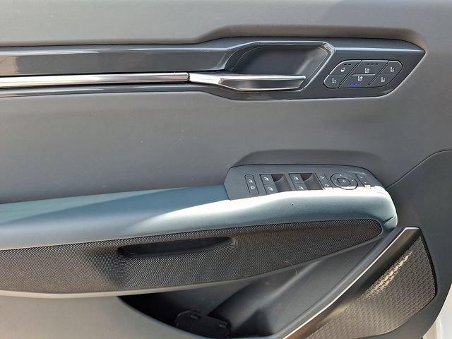 Used 2024 Kia EV9 GT-Line AWD/4WD image 12