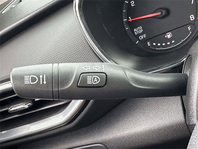 Certified 2022 Chevrolet TrailBlazer LT w/ Convenience Package image 33