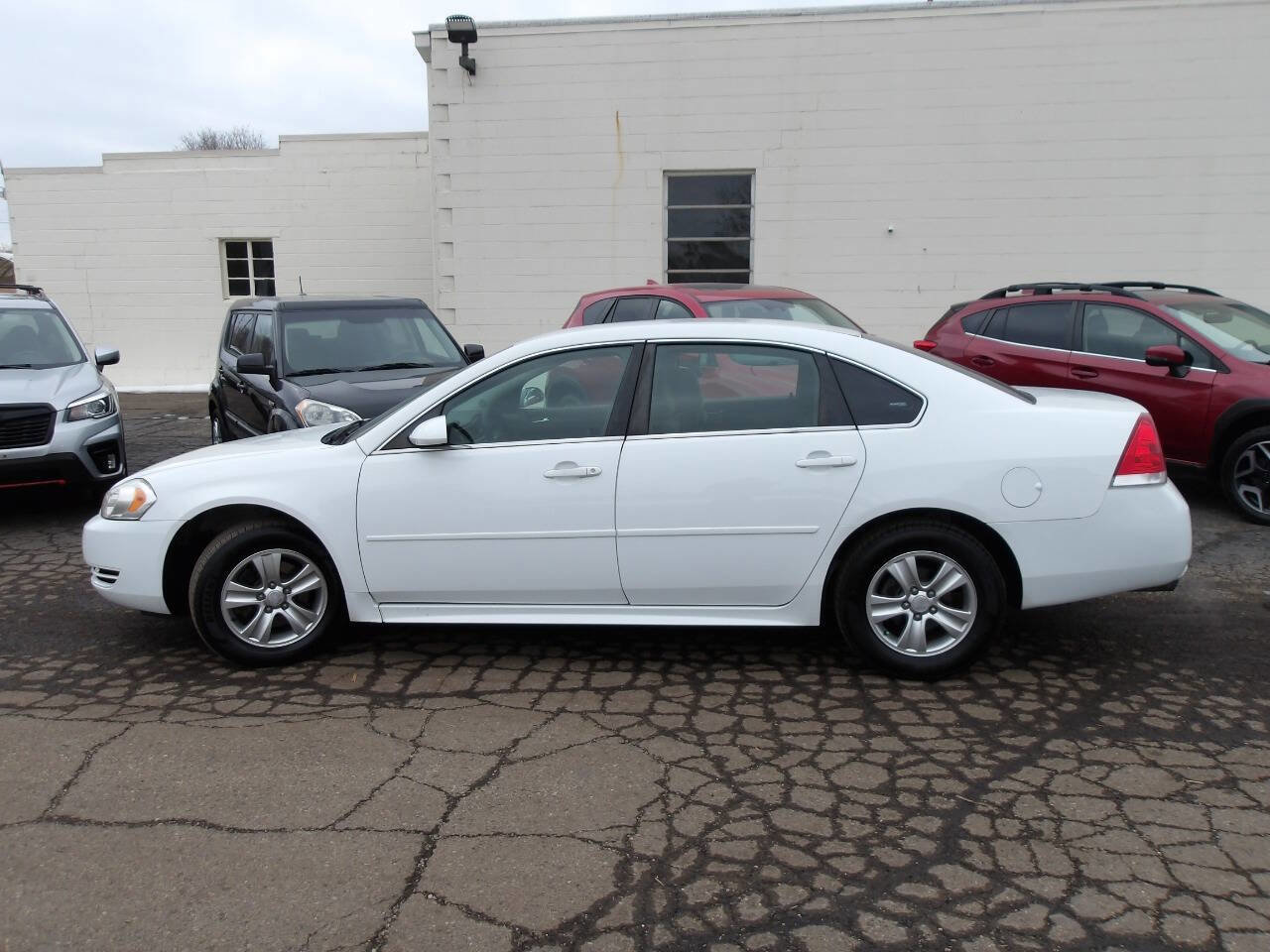 Used 2014 Chevrolet Impala Limited LS image 3