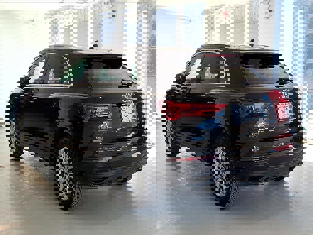 Used 2025 Audi Q3 2.0T Premium Plus w/ Premium Plus Package image 6