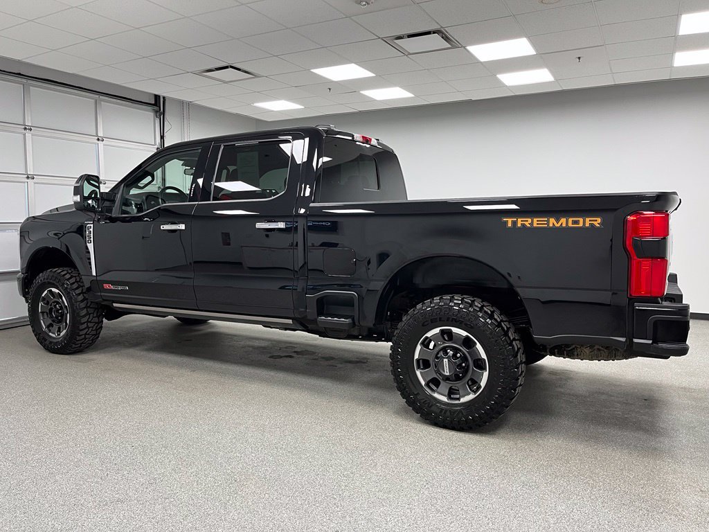 Used 2024 Ford F350 Platinum w/ Tremor Off-Road Package AWD/4WD image 7