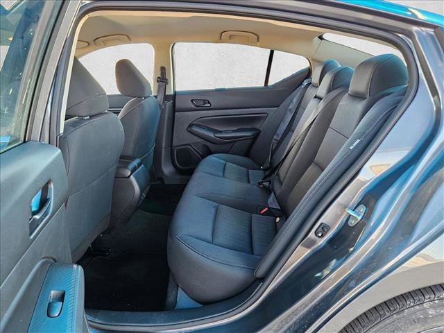 Used 2024 Nissan Altima 2.5 SV image 18