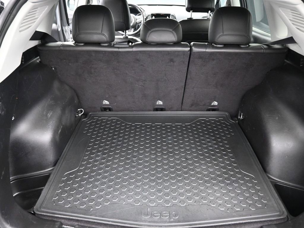 Used 2021 Jeep Compass Altitude image 14