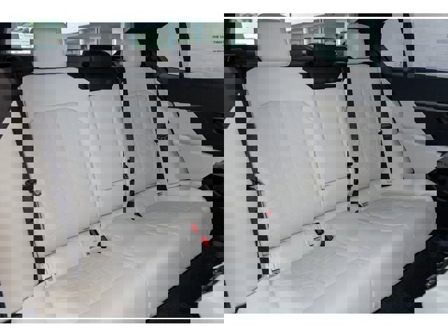 Used 2025 BMW 530i xDrive image 74