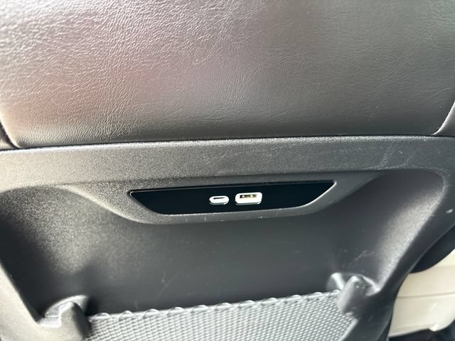 Used 2024 Chrysler Pacifica Touring-L FWD image 14