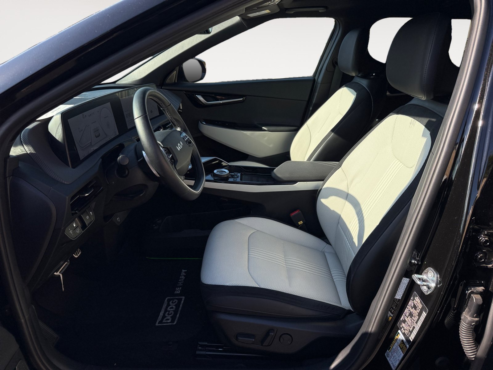 Used 2023 Kia EV6 GT-Line w/ GT-Line White Seat Package RWD image 10
