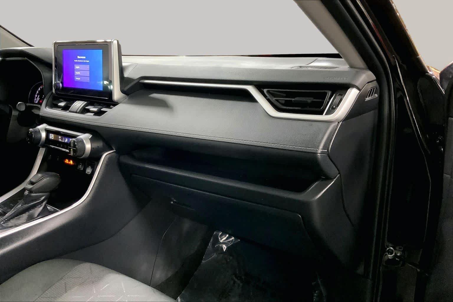 Certified 2024 Toyota RAV4 XLE w/ Convenience Package AWD/4WD image 19