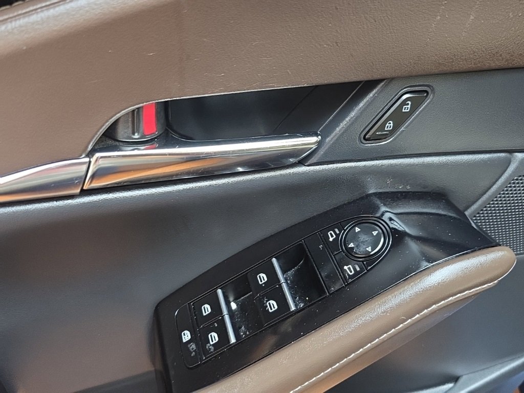 Used 2023 MAZDA CX-30 AWD 2.5 S w/ Premium Package image 26