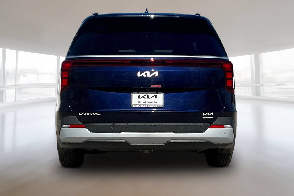 New 2026 Kia Carnival EX FWD image 4