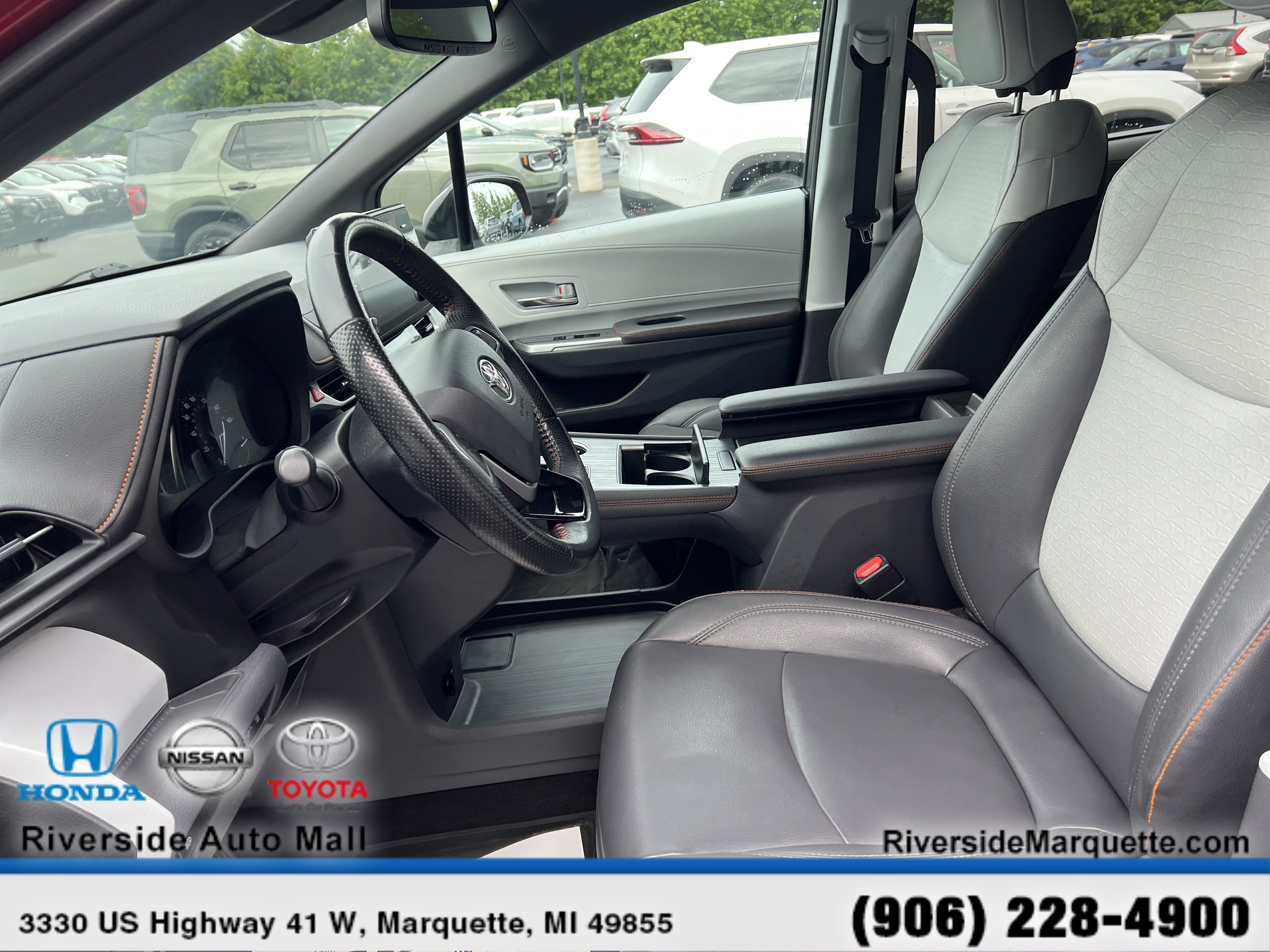 Used 2021 Toyota Sienna XSE AWD/4WD image 15