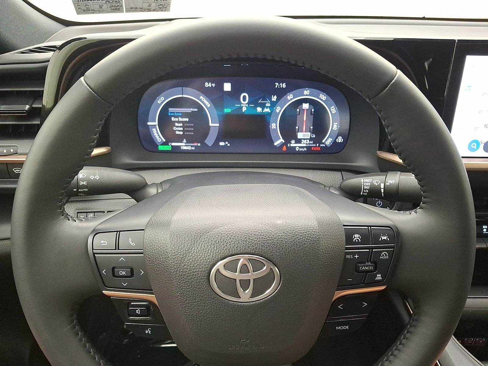 Certified 2023 Toyota Crown AWD/4WD image 20