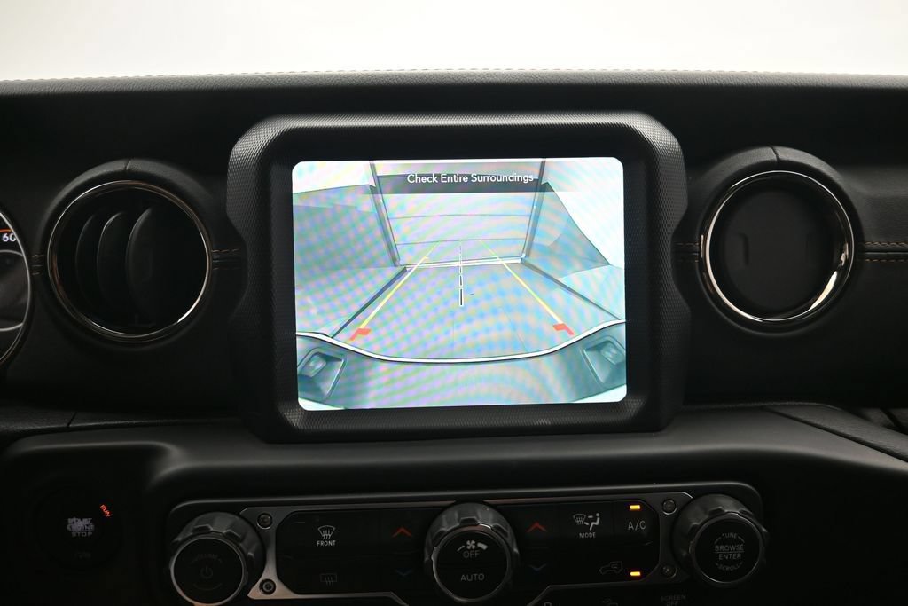 Used 2021 Jeep Gladiator Overland AWD/4WD image 17