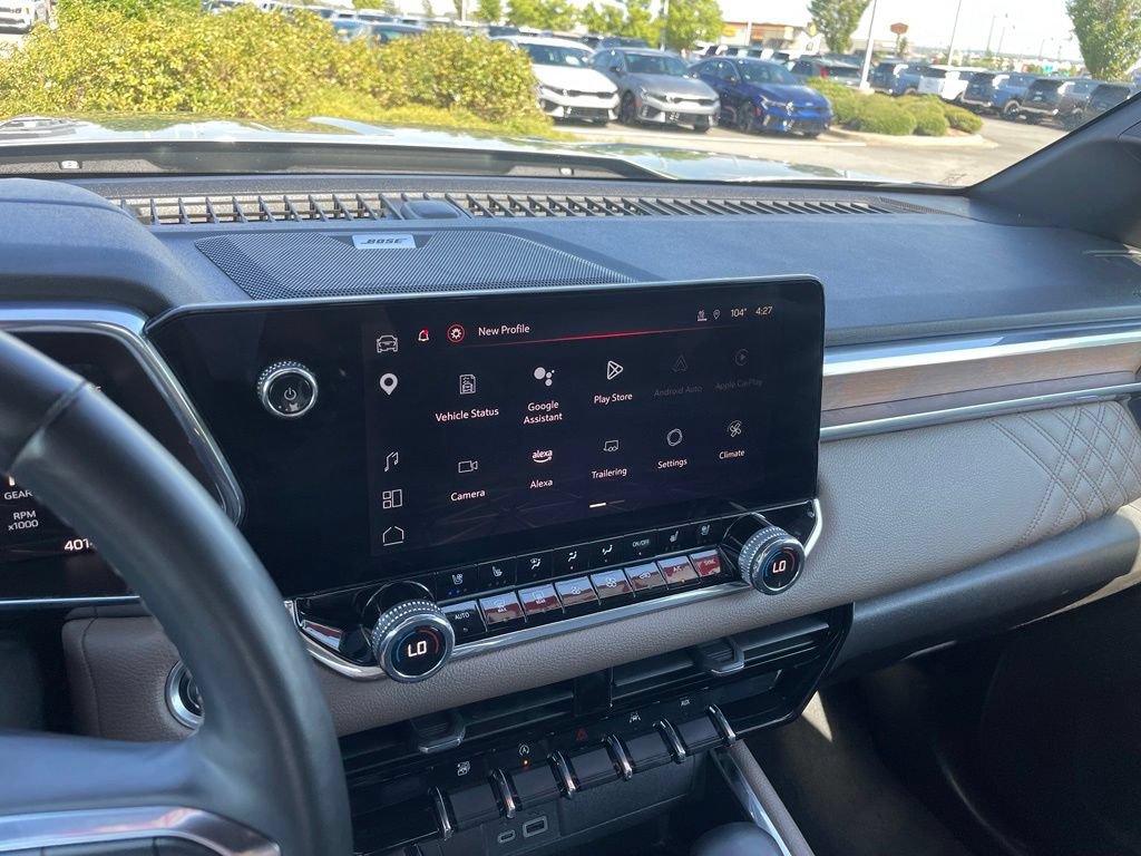 Used 2024 GMC Canyon Denali AWD/4WD image 16