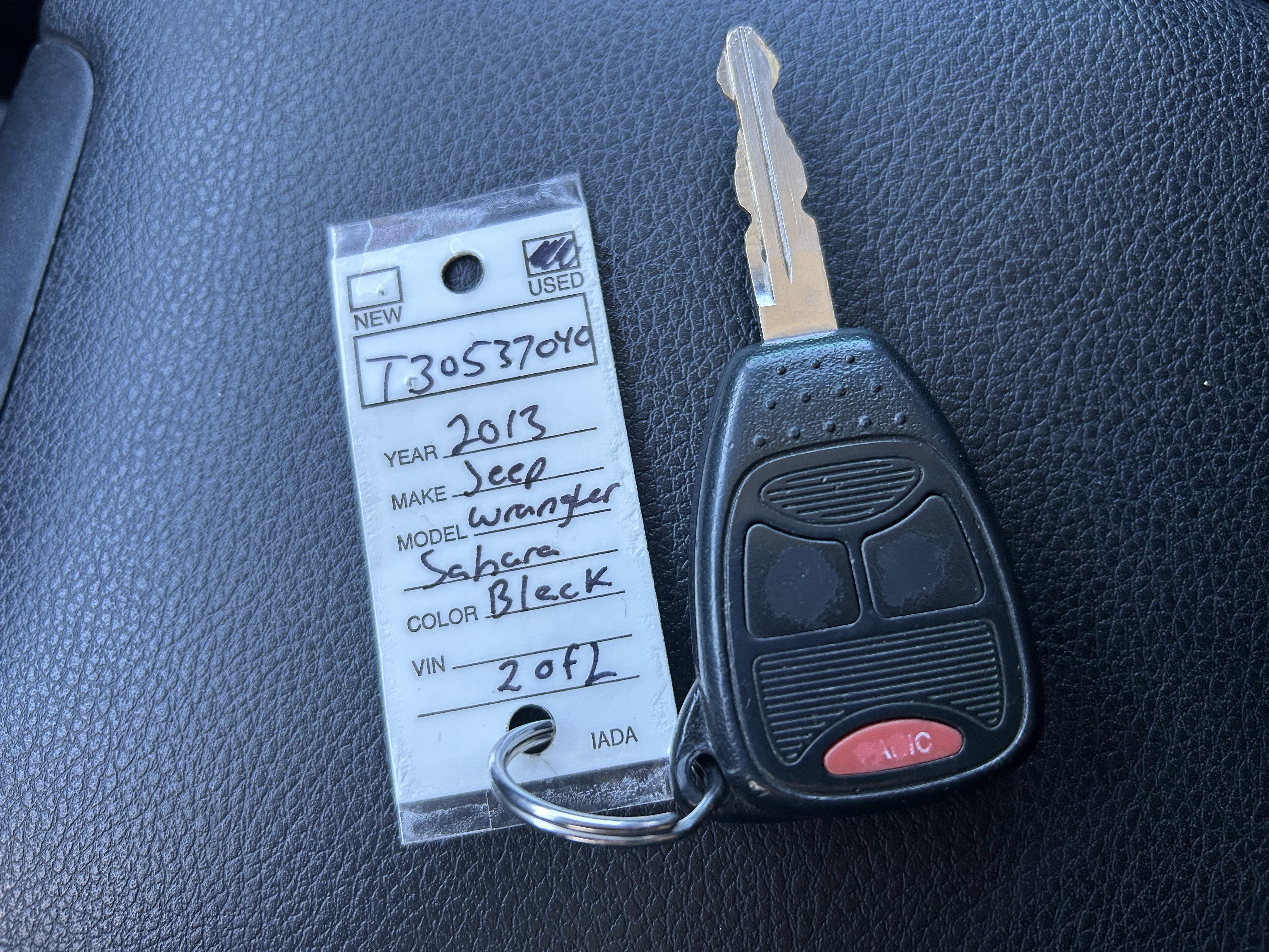 Used 2013 Jeep Wrangler Sahara w/ Dual Top Group image 33