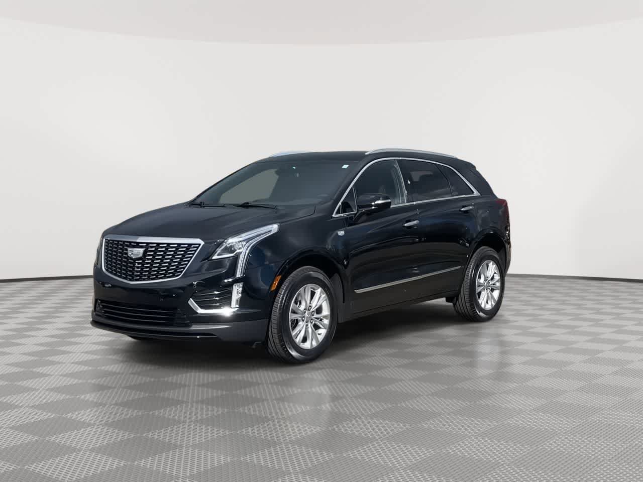 Used 2023 Cadillac XT5 Luxury w/ LPO, Floor Liner Package image 4